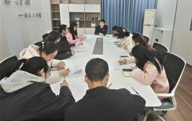 威客电竞下载郑州管城区外国语牧歌小学：以特色体育课程绘牧歌教育华章(图4)